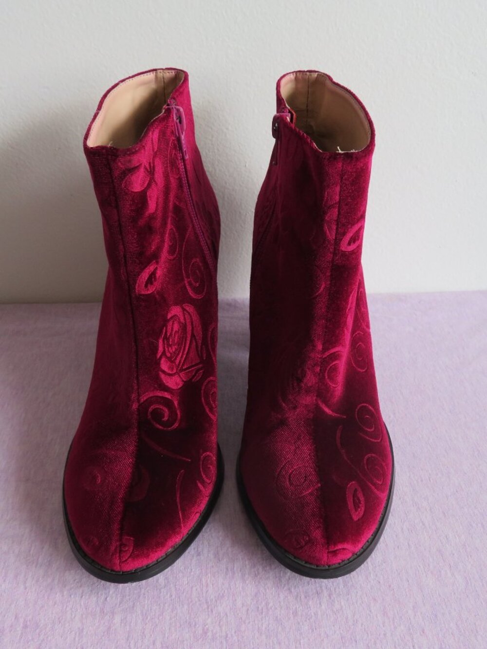Anthropologie Billy Ella Floral Velvet Ankle Boots Embossed Red - Women's 9.5 - Picture 5 of 15
